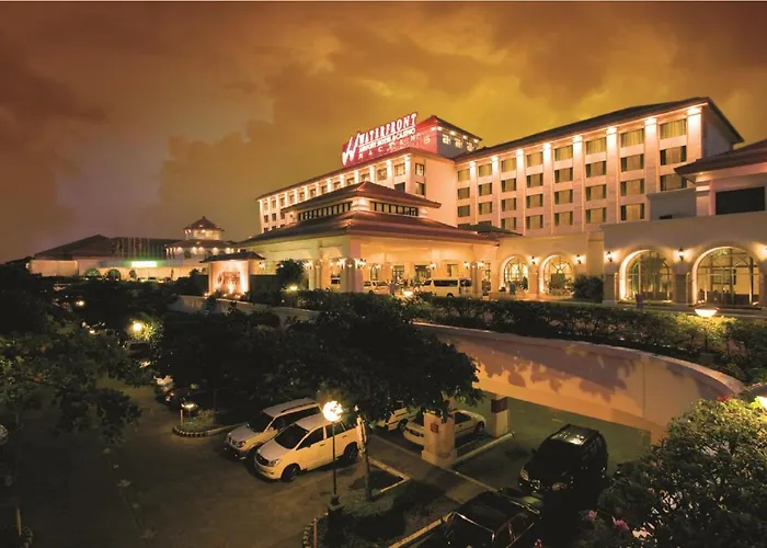 Waterfront Airport And Casino 4* Lapu-Lapu City