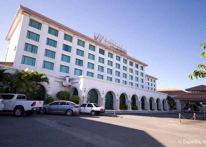Hotel Waterfront Airport And Casino Lapu-Lapu City