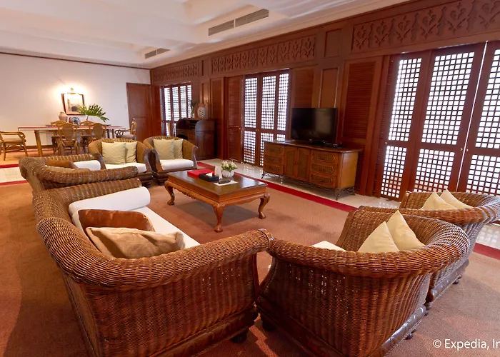 Hotel Waterfront Airport And Casino Lapu-Lapu City