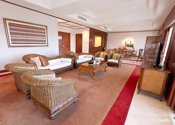 Waterfront Airport And Casino 4* Lapu-Lapu City