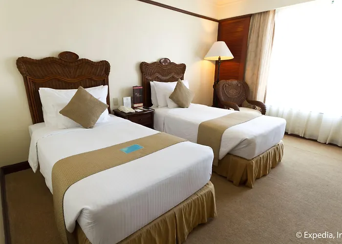 Waterfront Airport And Casino 4* Lapu-Lapu City