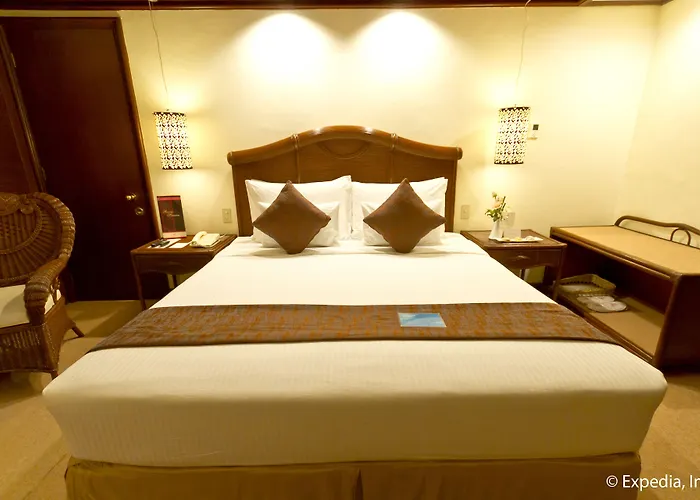 Waterfront Airport And Casino Lapu-Lapu City
