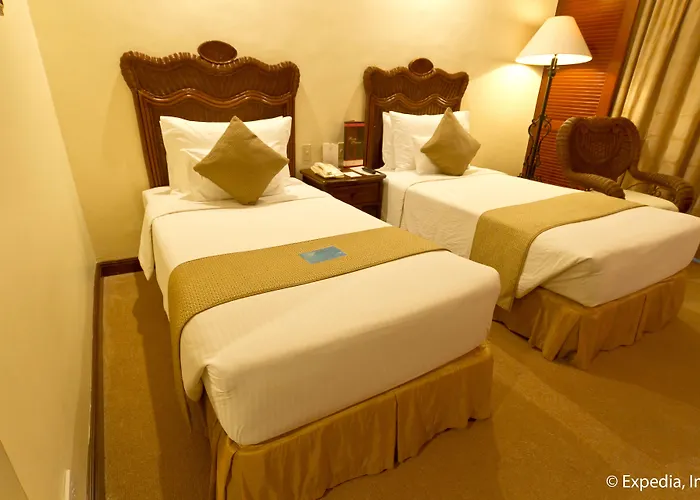 Waterfront Airport And Casino 4* Lapu-Lapu City