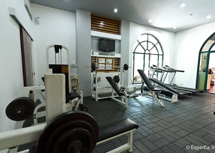 Hotel Waterfront Airport And Casino Lapu-Lapu City