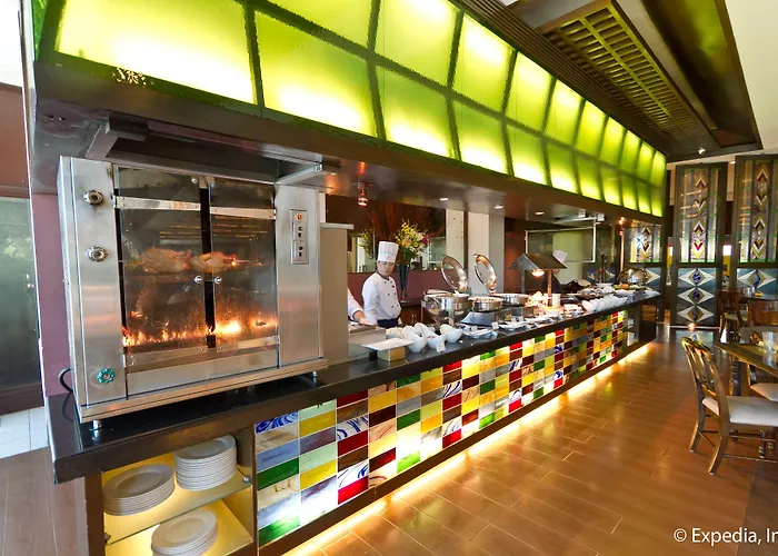 Waterfront Airport And Casino 4*
