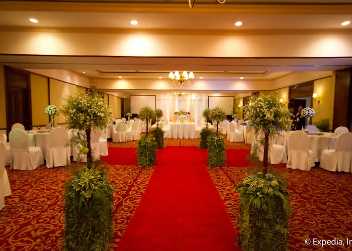 Hotel Waterfront Airport And Casino Lapu-Lapu City