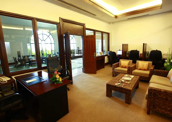 Waterfront Airport And Casino 4* Lapu-Lapu City