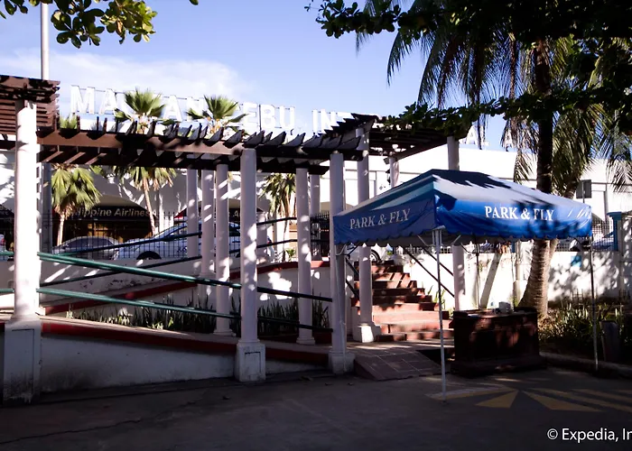 Waterfront Airport And Casino 4* Lapu-Lapu City